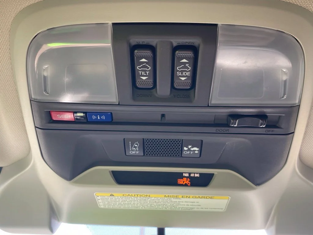 Used 2021 Silver Subaru Limited image 26