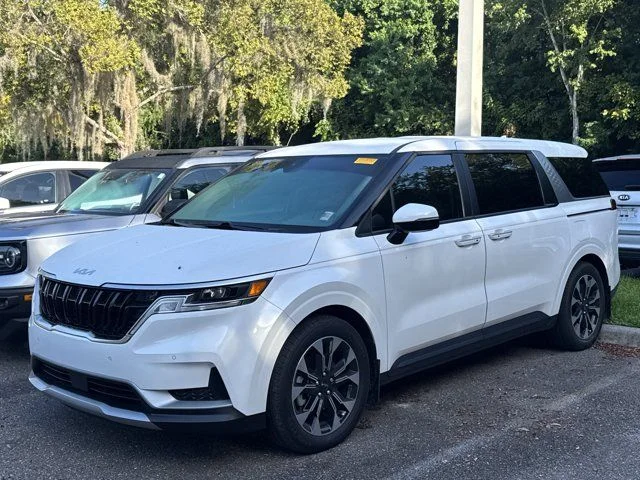 Used 2024 White Kia EX image 3