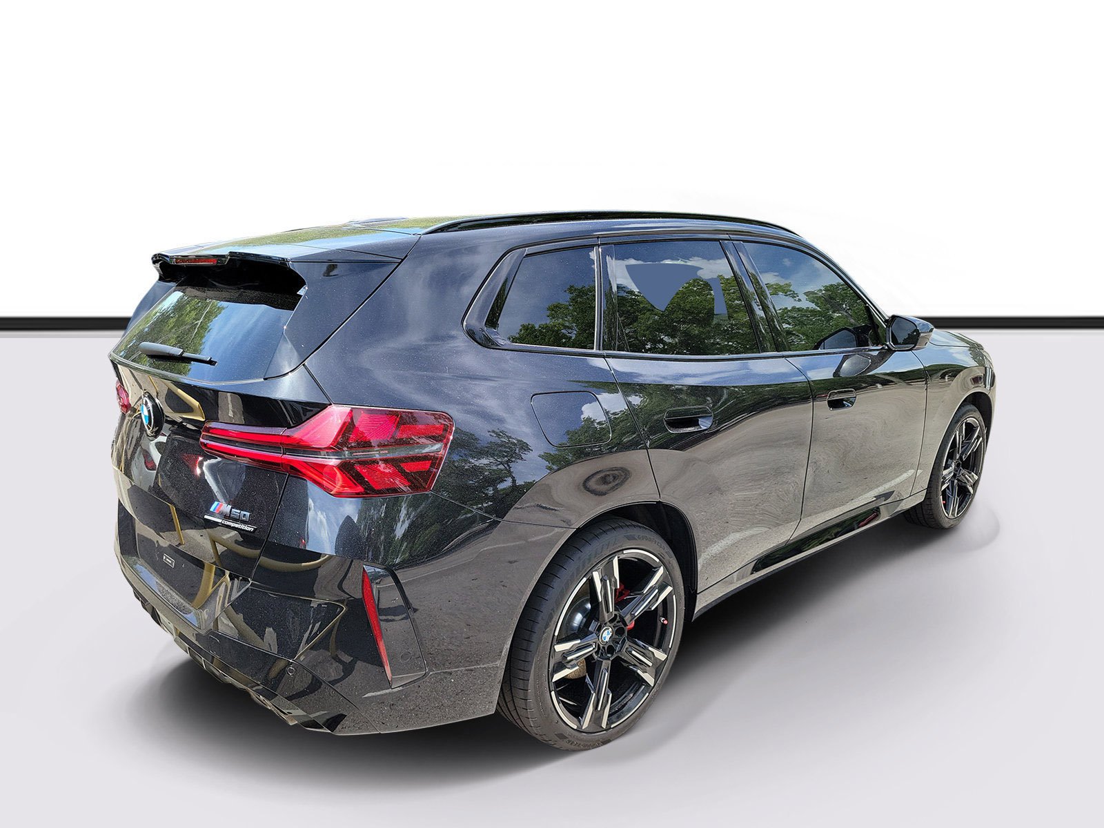 Used 2026 Black Sapphire Metallic BMW M50 xDrive image 4