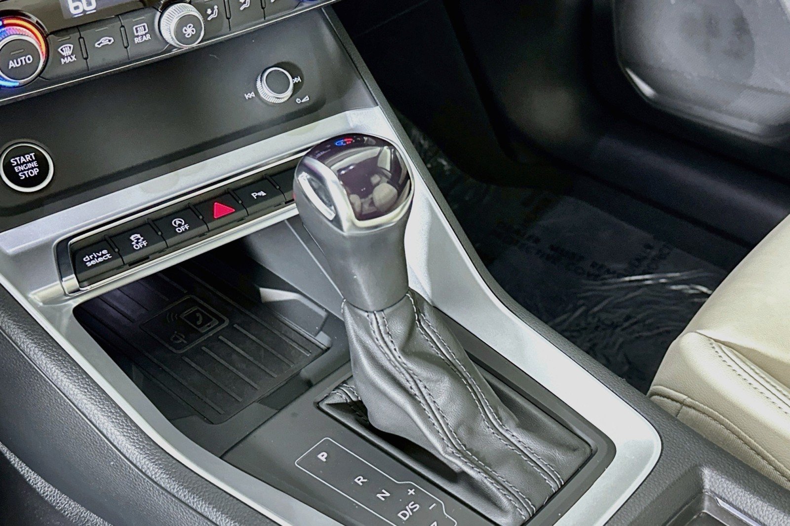 Used 2024 Glacier White Metallic Audi S line Premium image 7