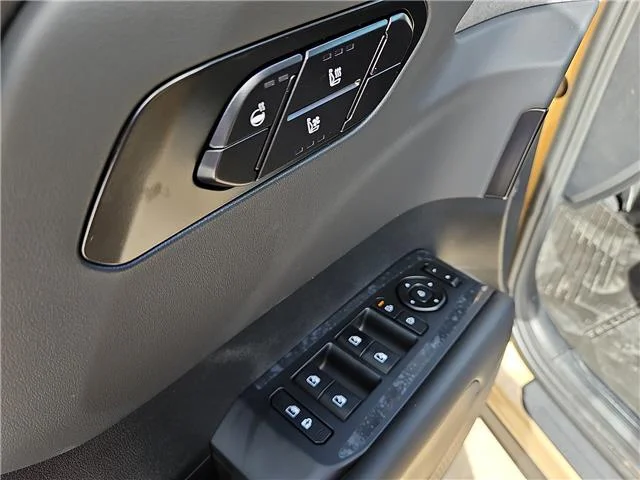 New 2027 Terrain Brown KIA  image 11