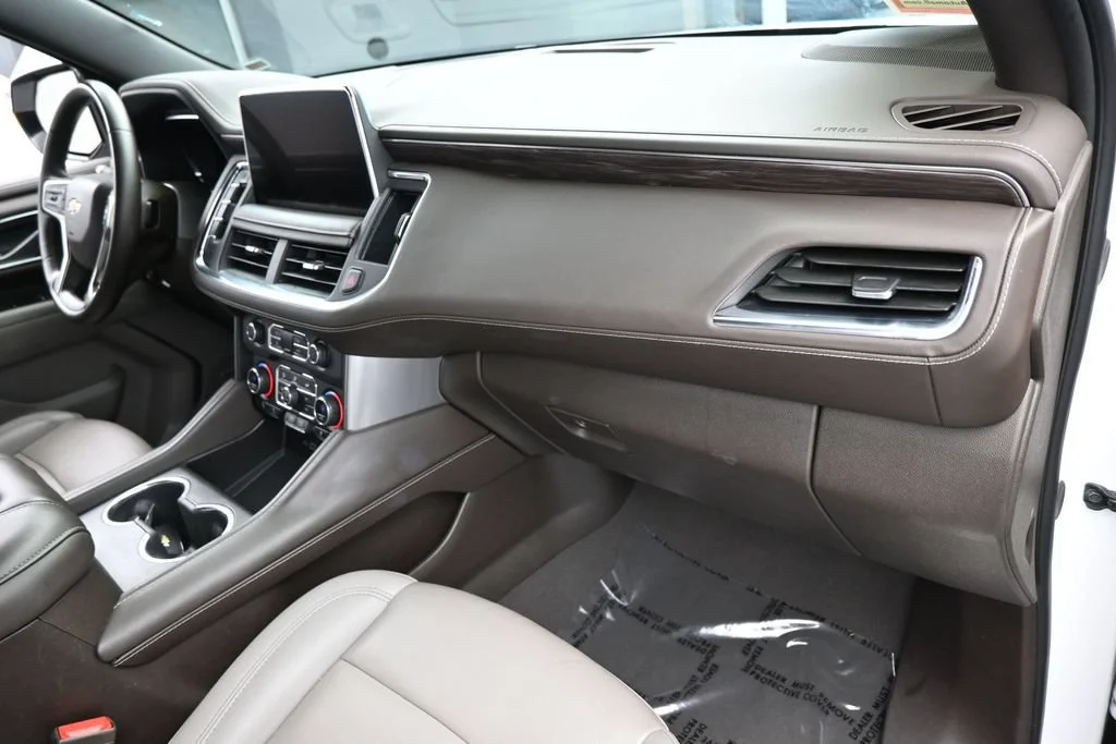 Used 2024 Summit White Chevrolet LT image 35