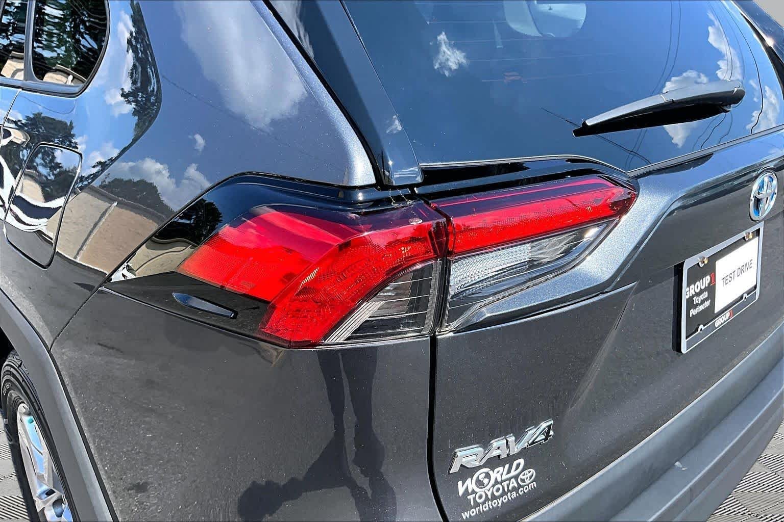 Used 2024 Magnetic Gray Metallic Toyota Hybrid XLE image 29