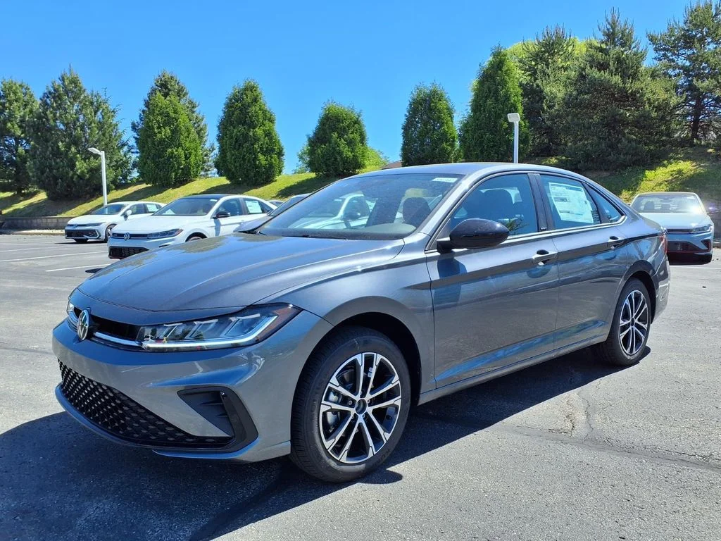 New 2026 Platinum Gray Metallic Volkswagen 1.5T Sport image 5