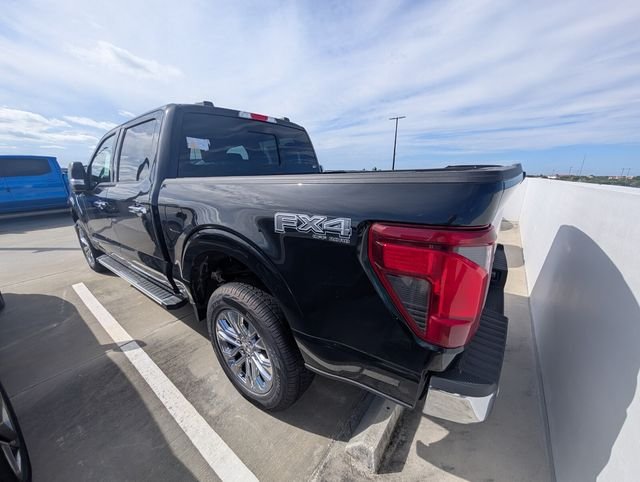 2025 Ford F-150 XLT - Photo 12