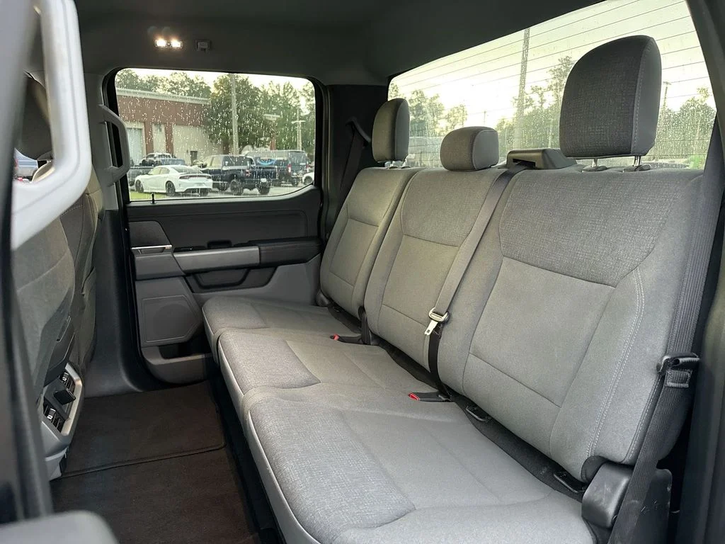 Used 2025 Black Metallic Ford XLT image 24