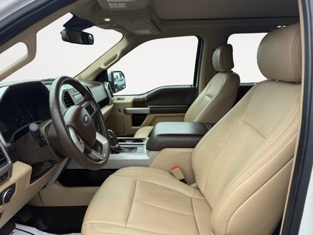 Used 2019 White Ford Lariat image 7