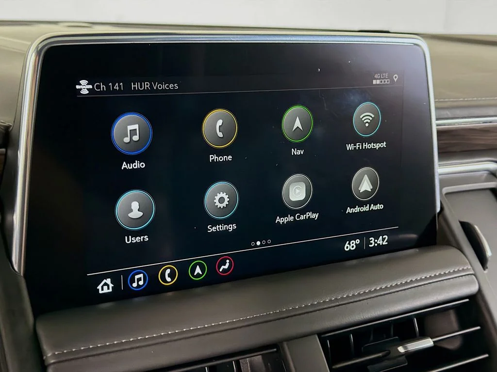 Used 2021 Gray Chevrolet Z71 image 16