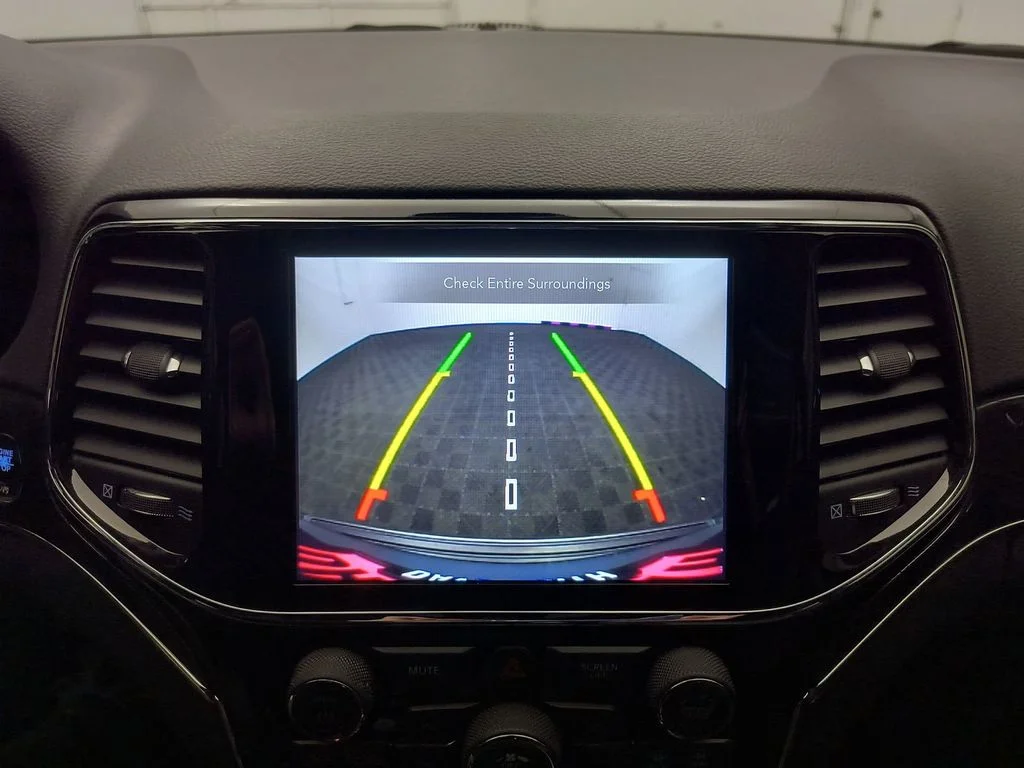 Used 2020 Slate Blue Pearlcoat Jeep Trailhawk image 26
