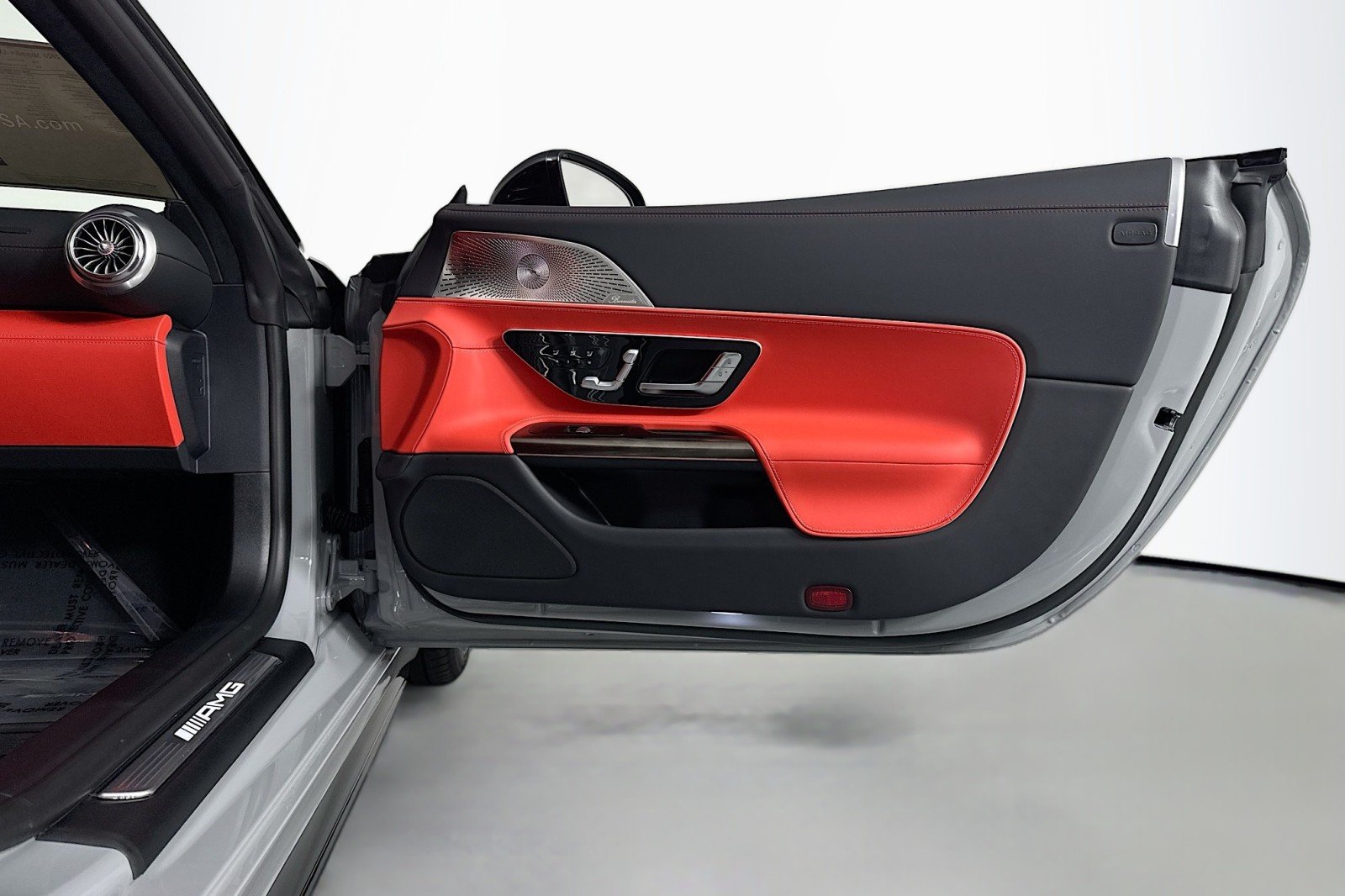 New 2026 MANUFAKTUR Alpine Grey Mercedes-Benz AMG® SL 43 Roadster image 24