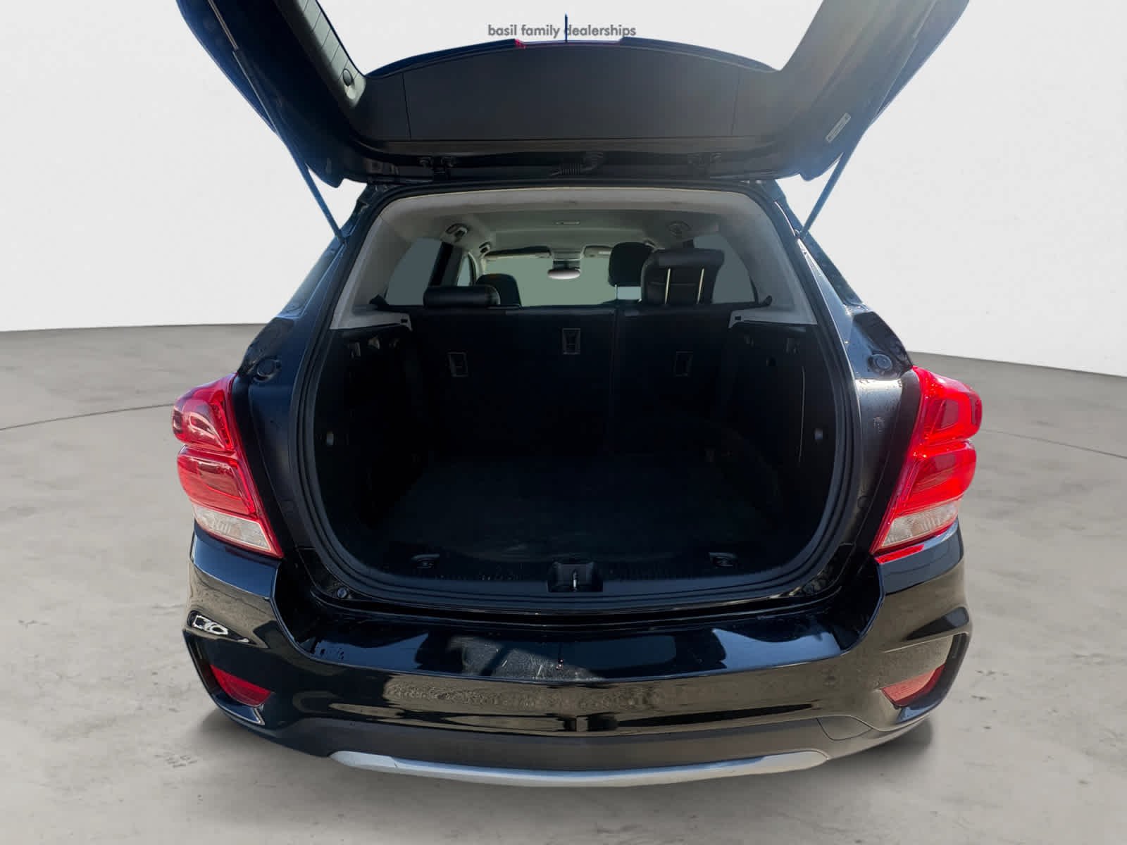 Used 2020 Mosaic Black Metallic Chevrolet LT image 25