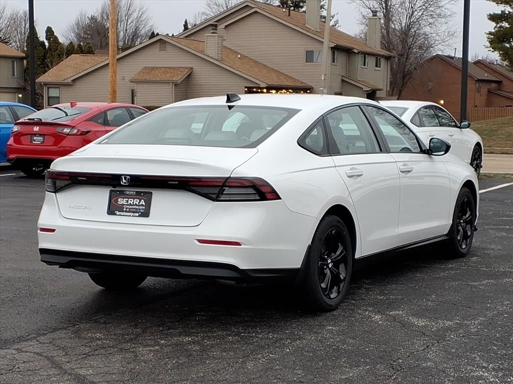New 2025 Platinum White Pearl Honda 1.5T SE image 12