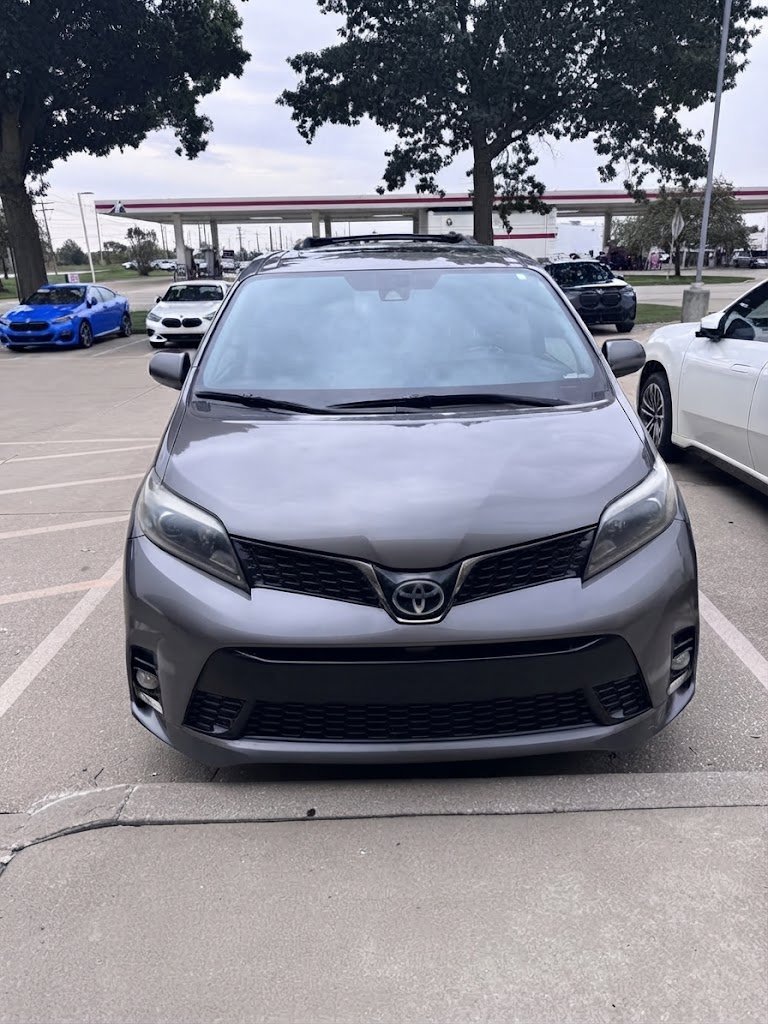 2018 Toyota Sienna SE Premium
