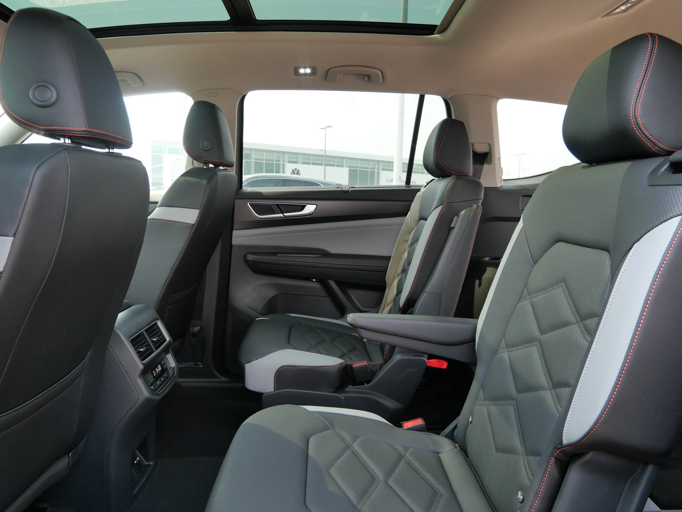 New 2026 Pure Gray Volkswagen 2.0T Peak Edition image 5