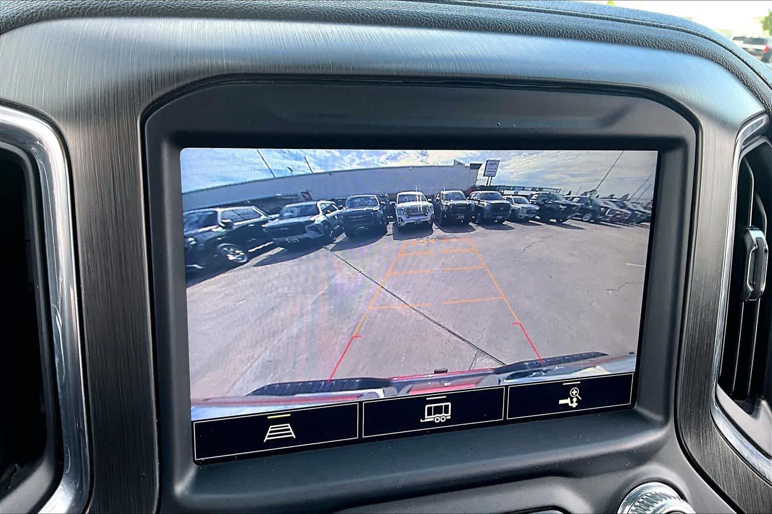 Used 2023 CAYENNE RED TINTCOAT GMC AT4 image 27