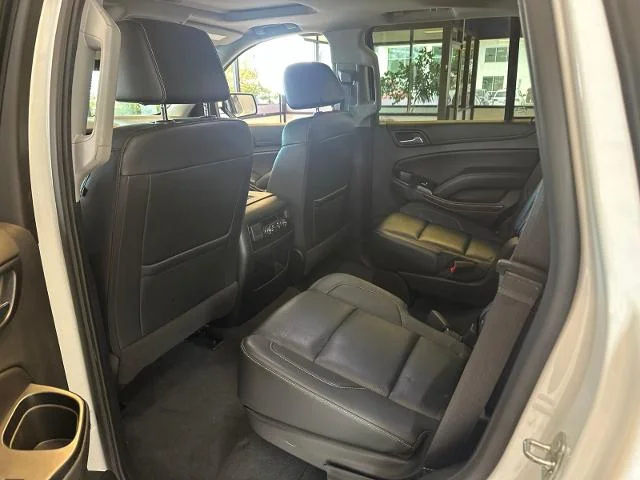 Used 2020 Summit White GMC  image 7