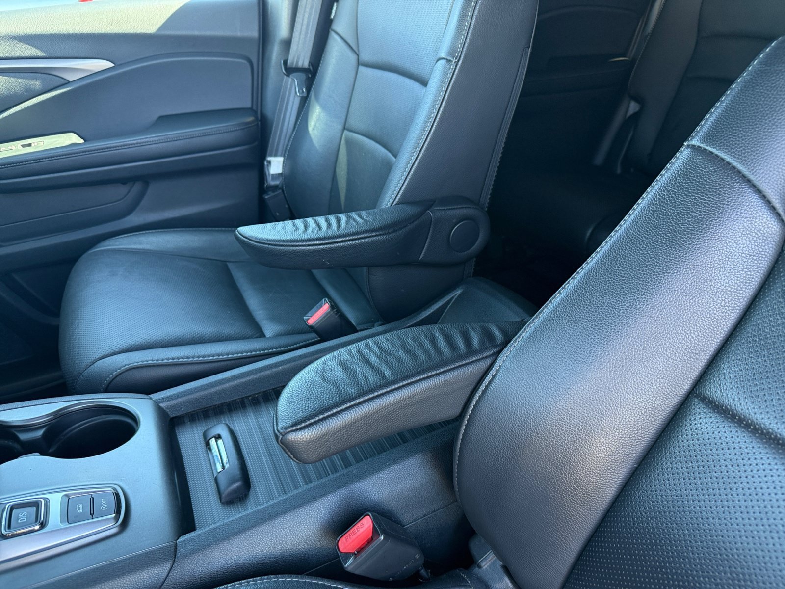 2023 Honda Passport EX-L - Photo 14