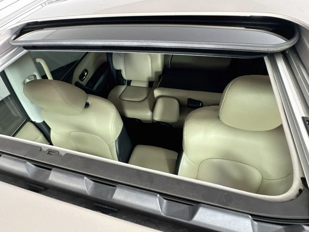 Certified Used 2023 Beige INFINITI Premium Select image 29