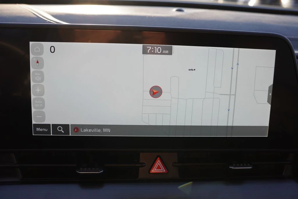 Used 2025 Snow White Pearl Kia EX image 23