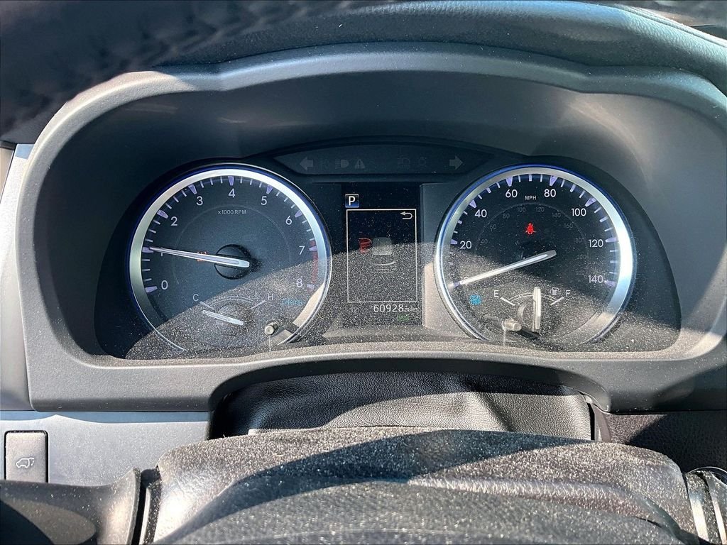 Used 2019 Celestial Silver Metallic Toyota XLE image 25