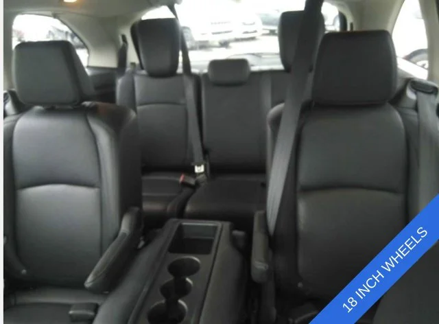 Used 2025 Modern Steel Metallic Honda EX-L image 10