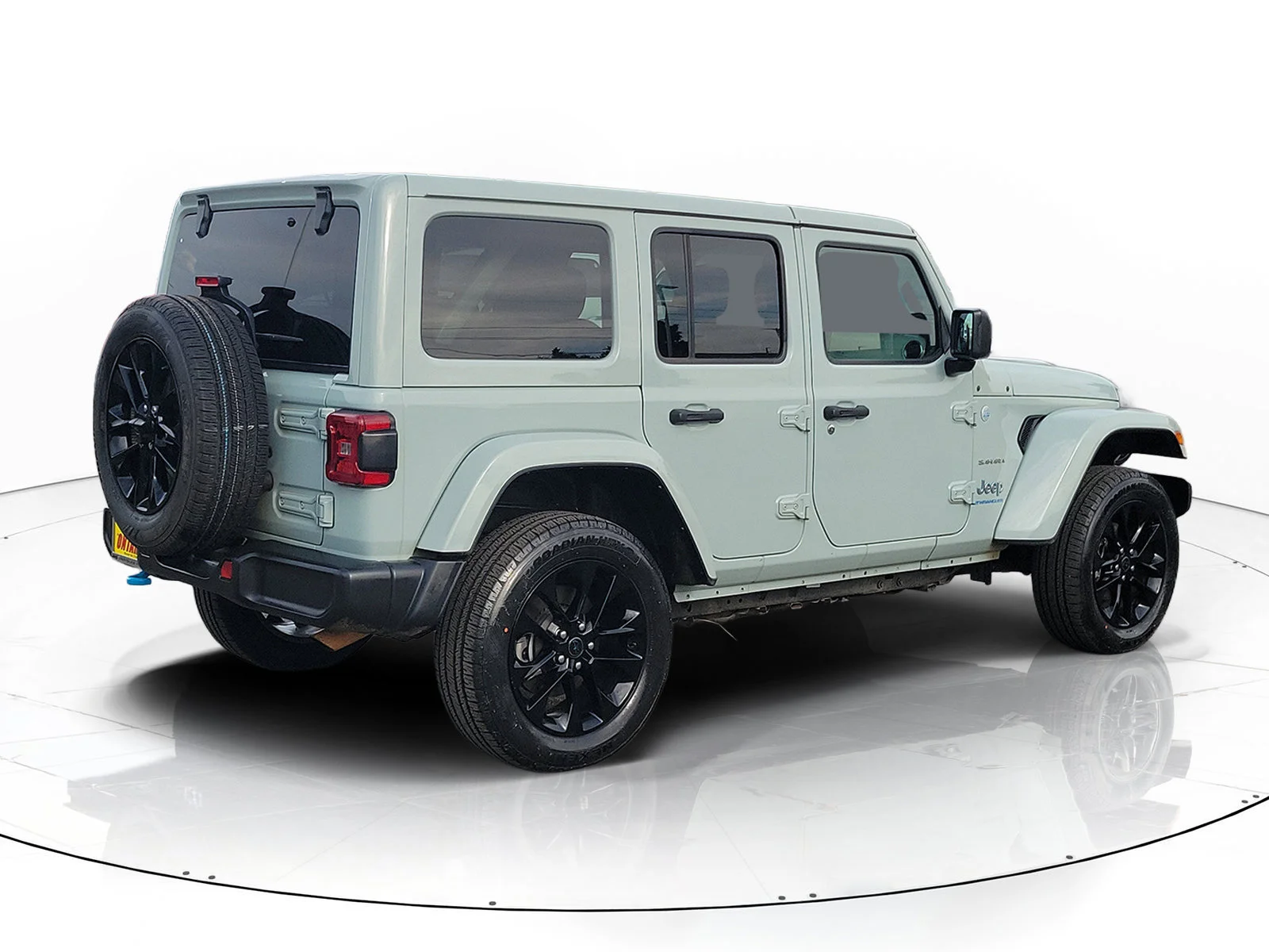 Certified Used 2024 Gray Jeep Sahara 4xe image 3
