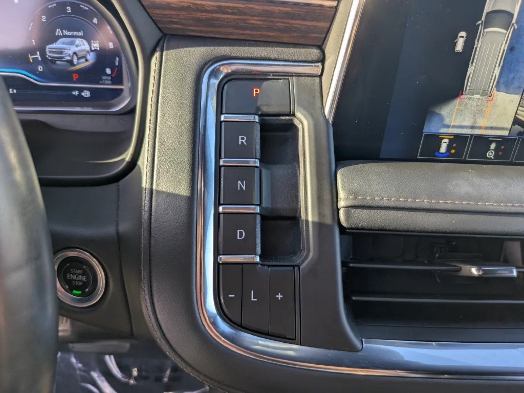 Used 2024 Black Chevrolet High Country image 26