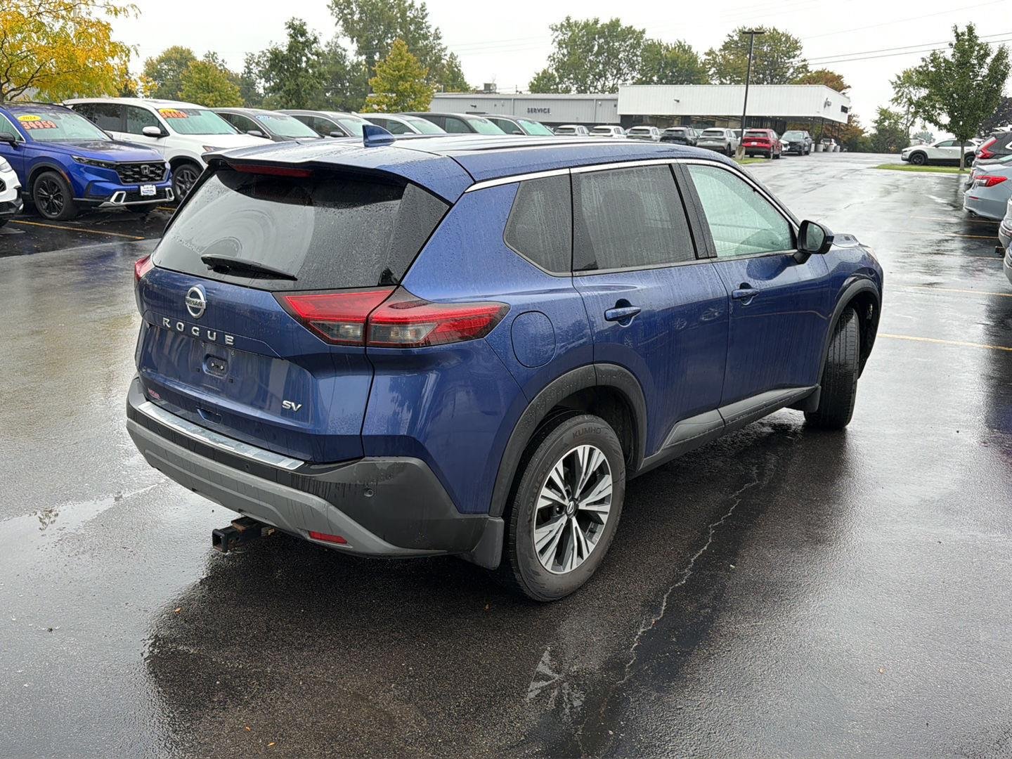 Used 2021 Caspian Blue Metallic Nissan SV image 7