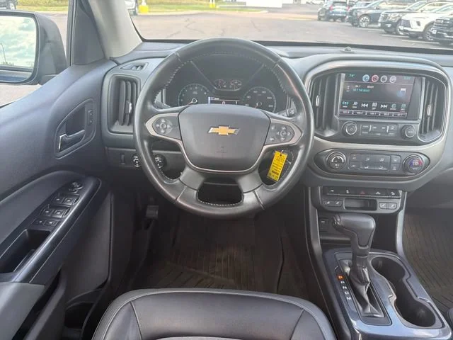 Used 2016 BLACK Chevrolet 4WD Z71 image 16