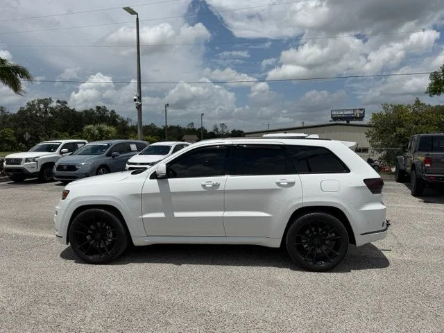 Used 2021 White Jeep Overland image 9