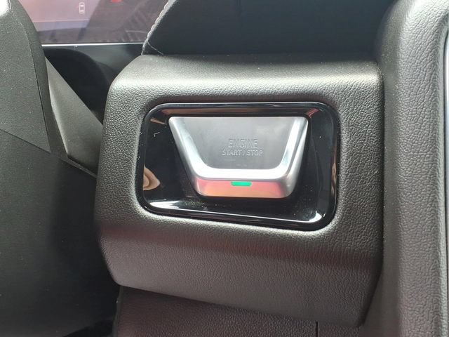 Used 2025 Sterling Metallic GMC Denali image 9