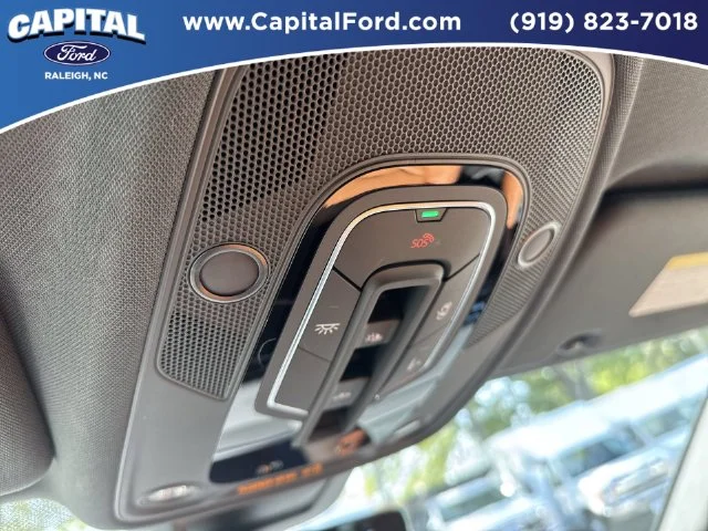 Used 2025  Audi 55 Prestige image 33