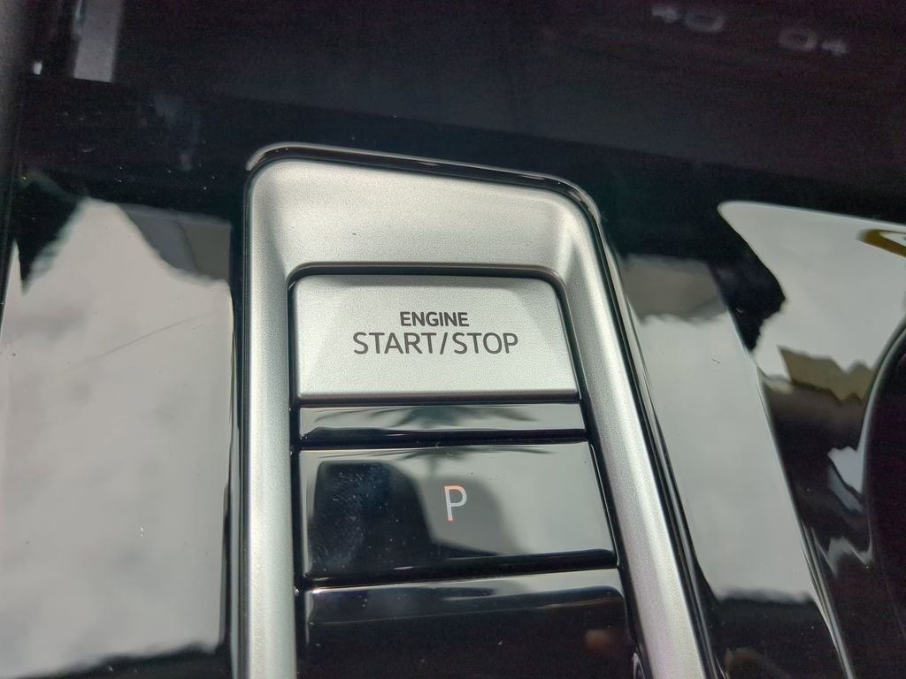 New 2026 Black Volkswagen 2.0T SE w/Technology image 33