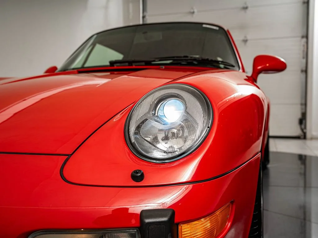 Used 1995 Guards Red Porsche  image 17