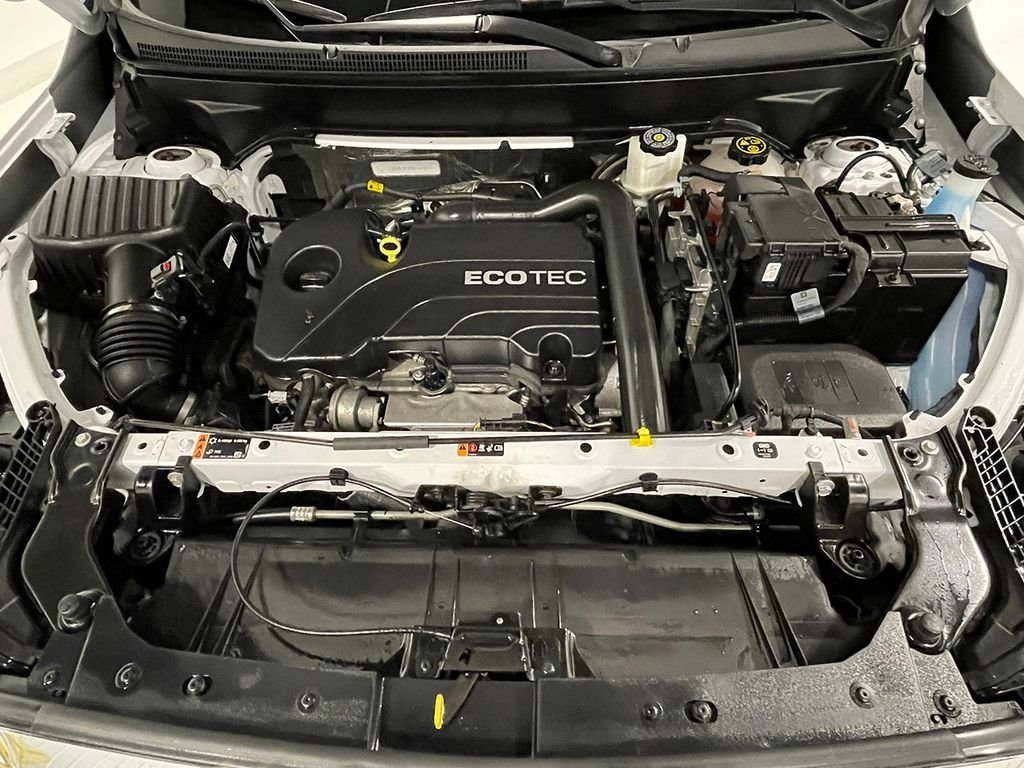 Used 2022 White GMC SLT image 39