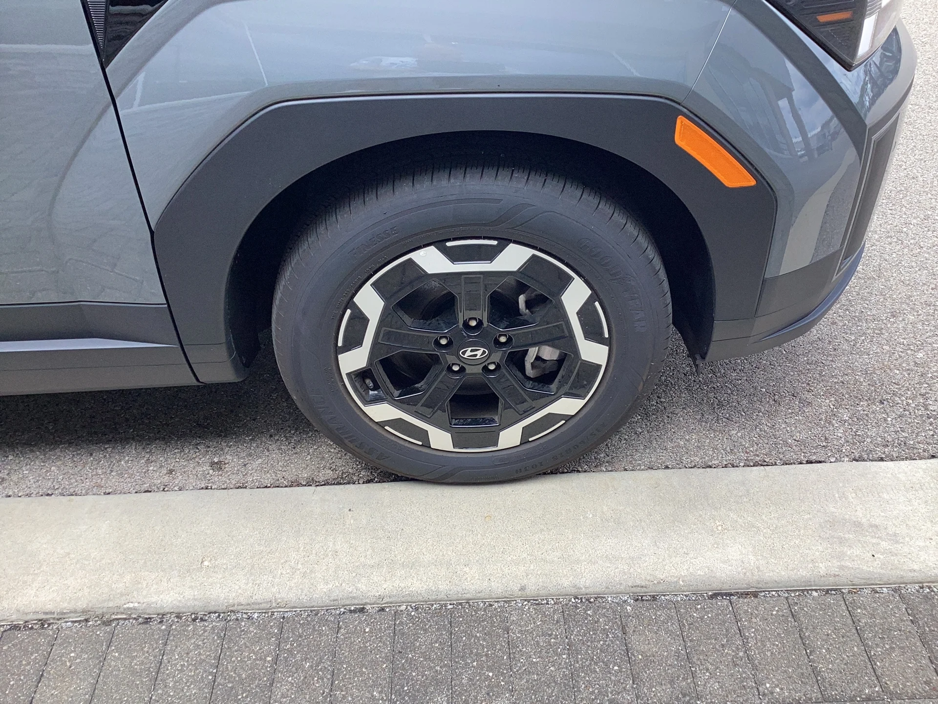 Certified Used 2026 Hampton Gray Hyundai SEL image 2