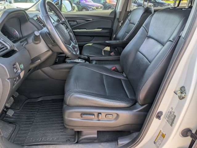 Used 2021 White Honda Touring image 14