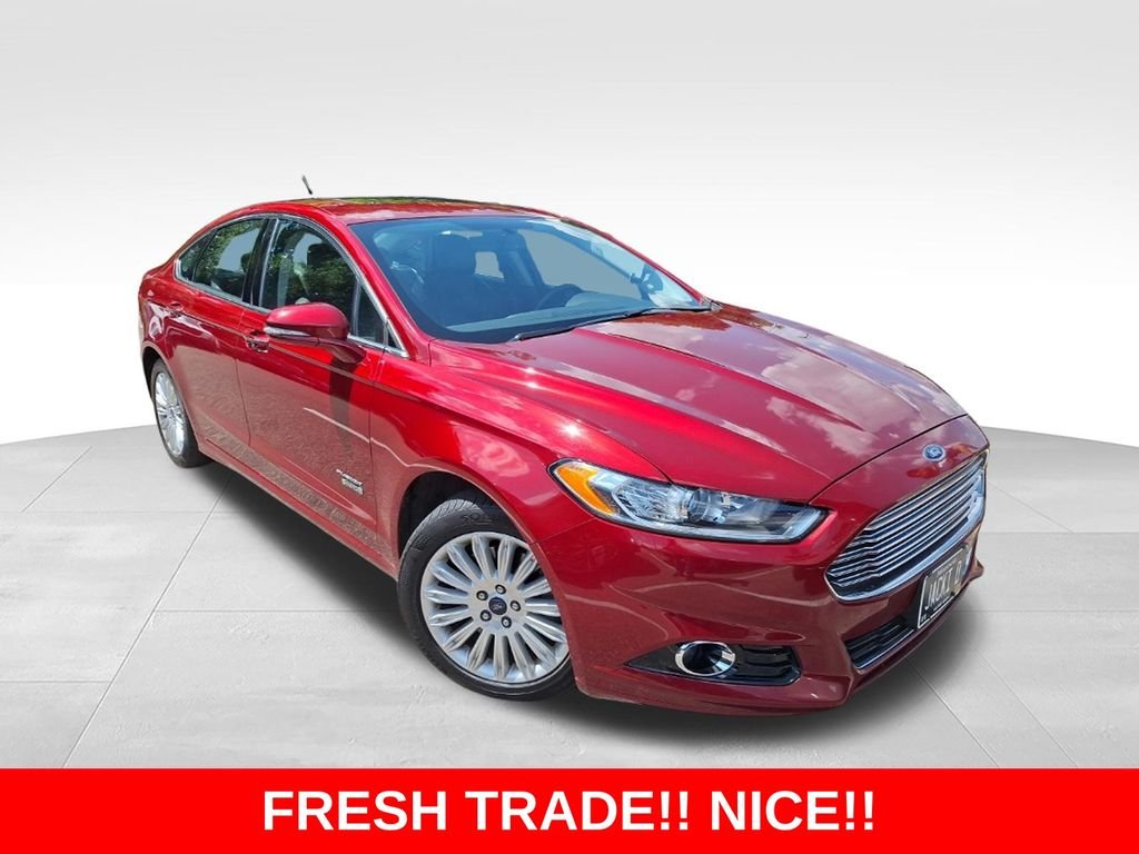 Used 2014 Red Ford Titanium image 2