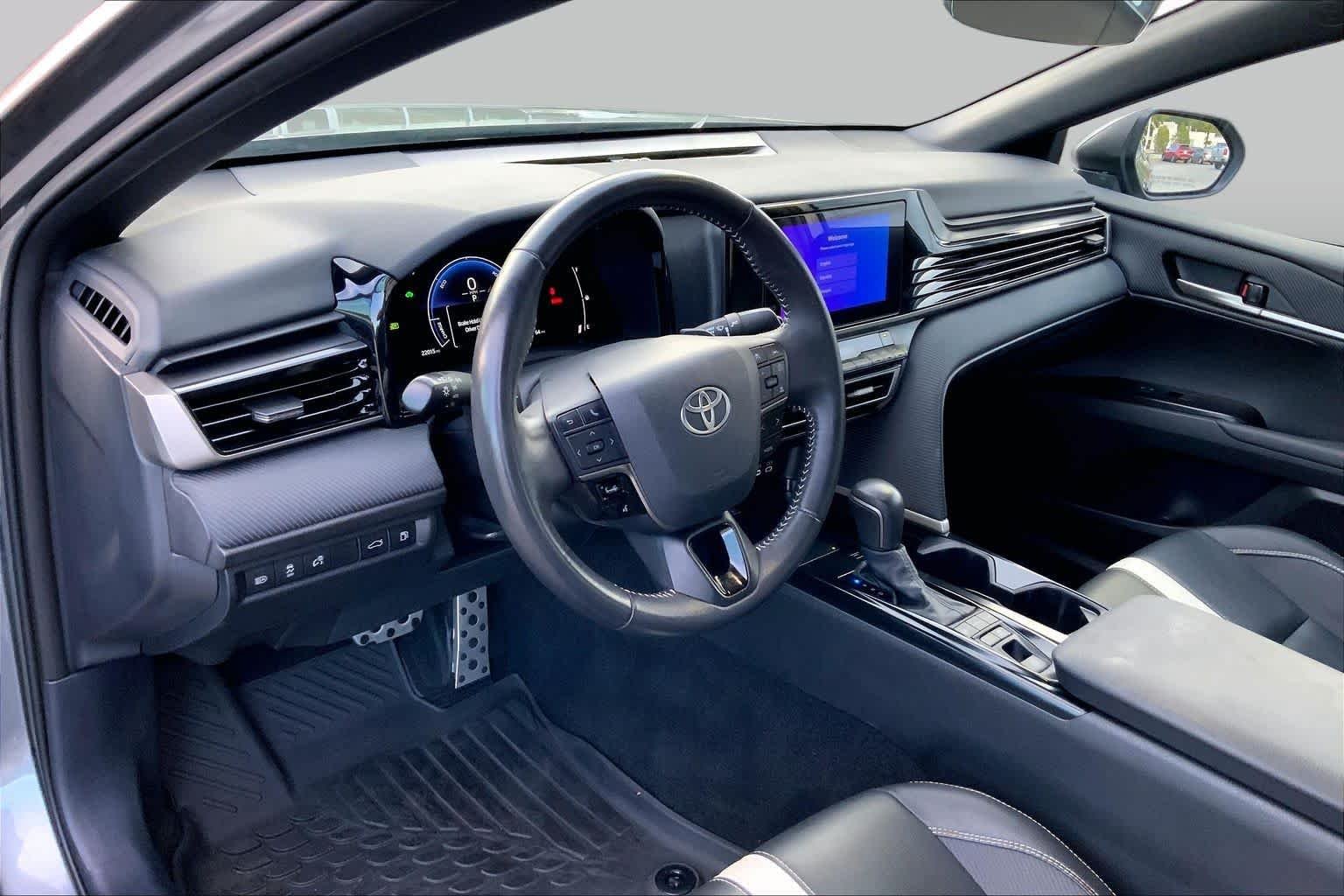 Used 2025 Heavy Metal Toyota SE image 15