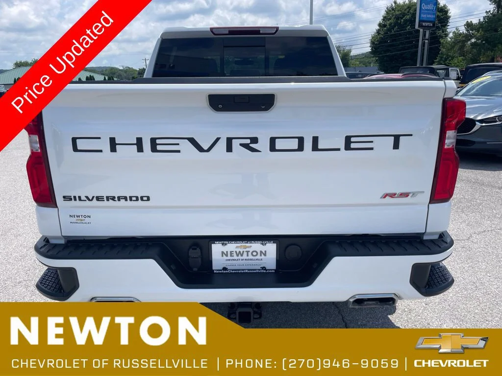 Used 2021 SUMMIT WHITE Chevrolet RST image 37