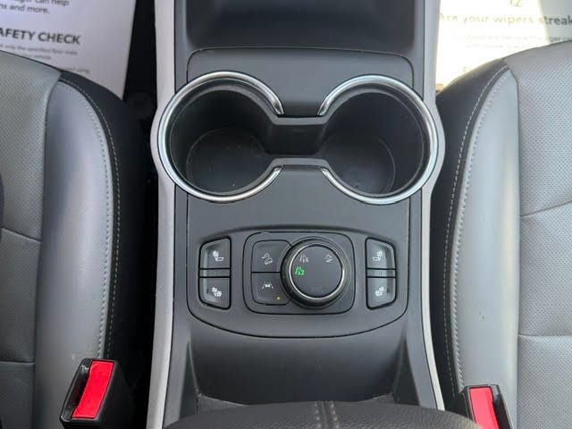 Used 2024 Summit White GMC SLT image 21