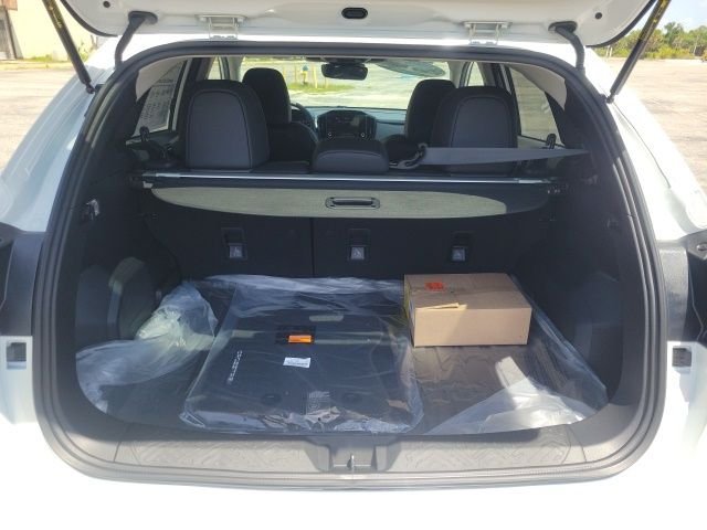 New 2026 CRYSTAL WHITE PEARL Subaru Limited image 7