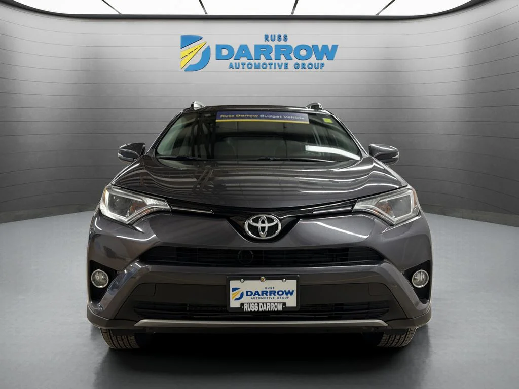 Used 2016 Gray Toyota XLE image 8