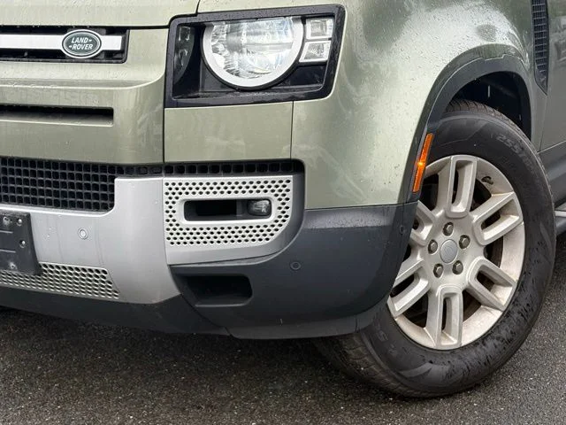 Certified Used 2023 Green Land Rover S image 2