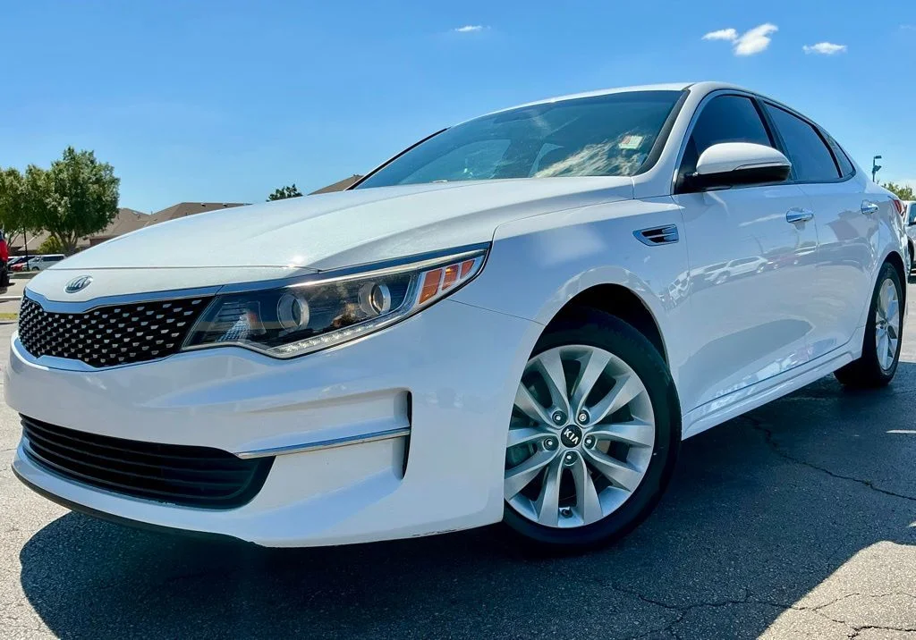 Used 2016 Kia Optima EX with VIN 5XXGU4L39GG077393 for sale in Norman, OK