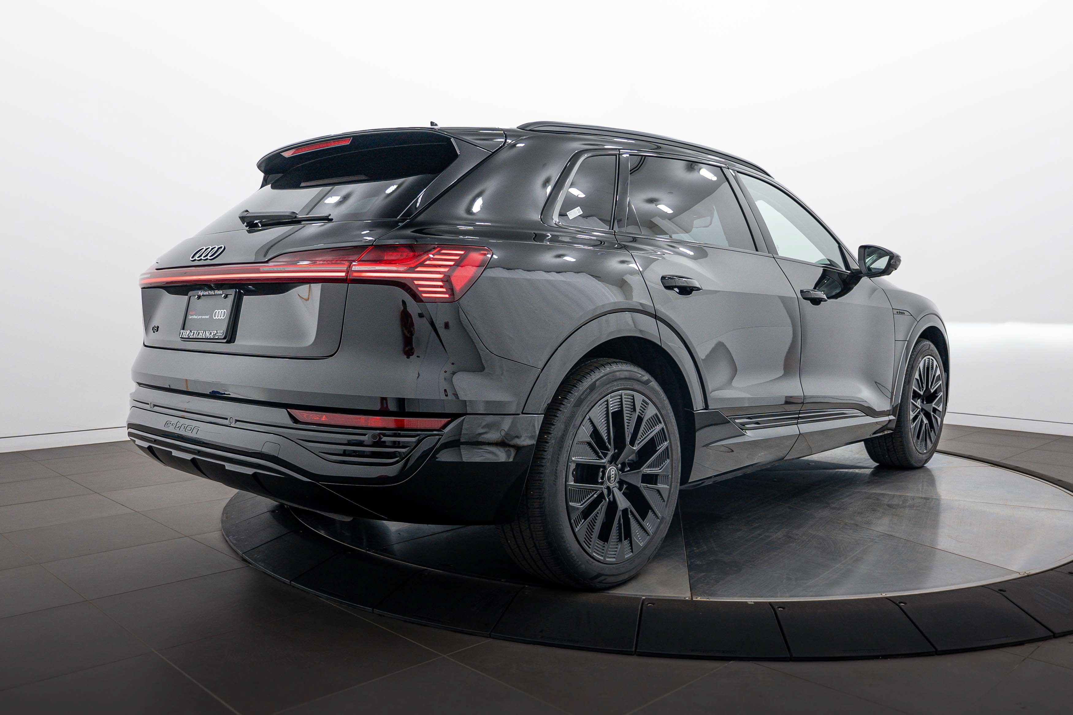 Certified Used 2024 Mythos Black Metallic Audi Prestige image 4