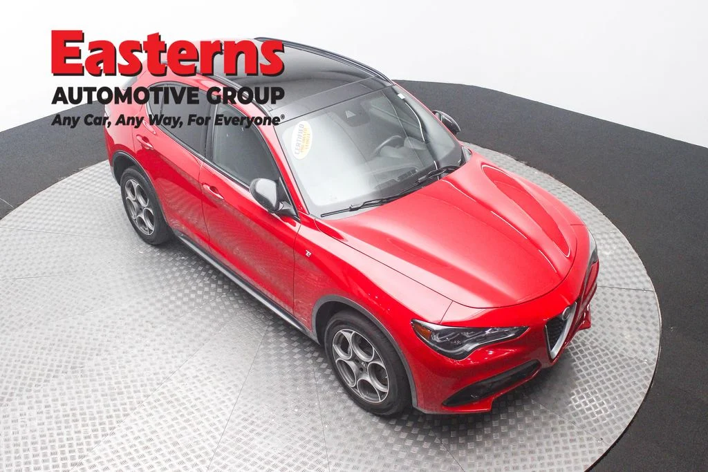Used 2024 Red Alfa Romeo Ti image 3
