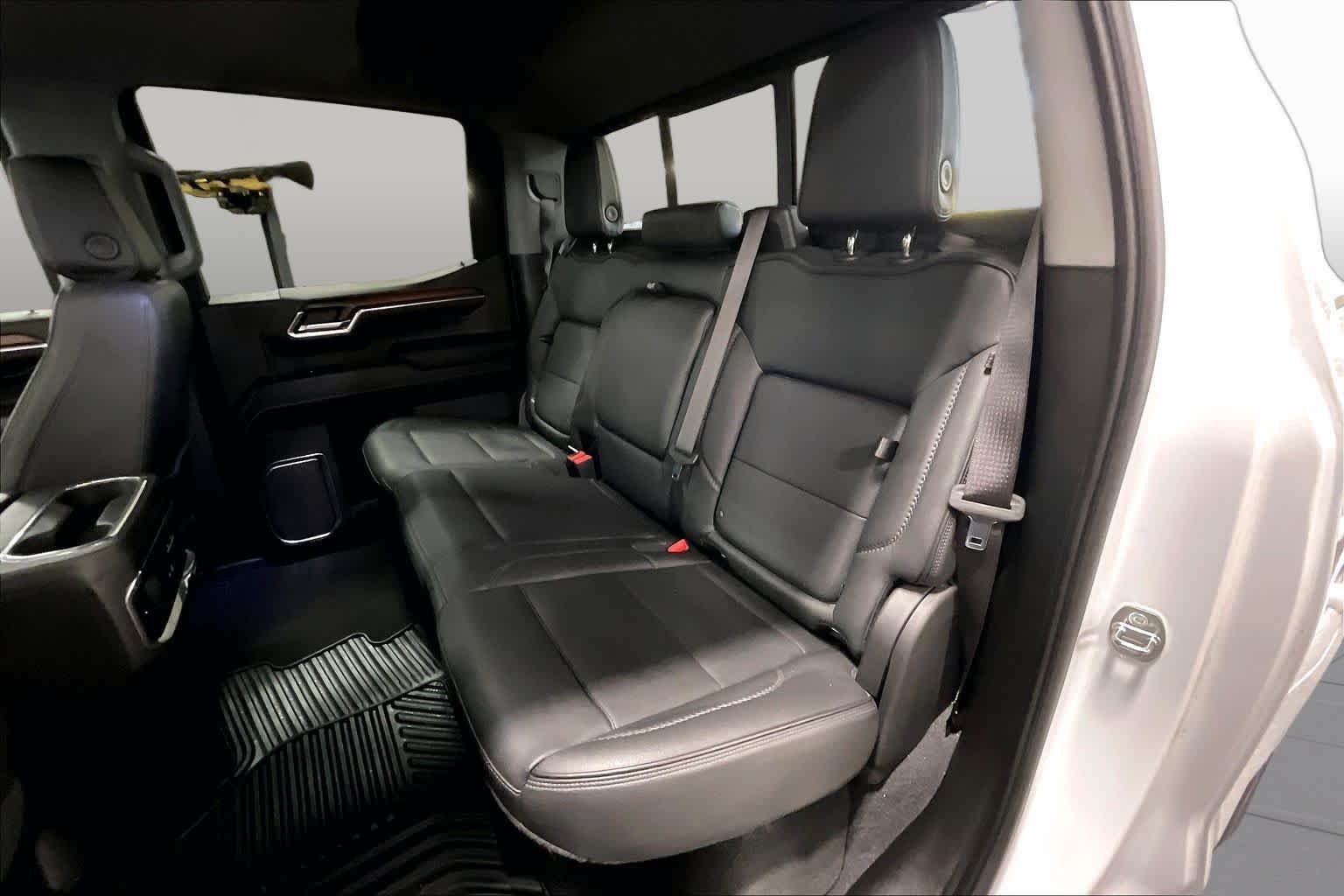 Used 2024 White Frost Tricoat GMC Denali image 21