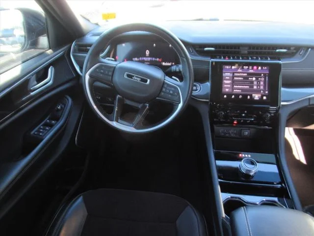 Certified Used 2022 Black Jeep Altitude image 13