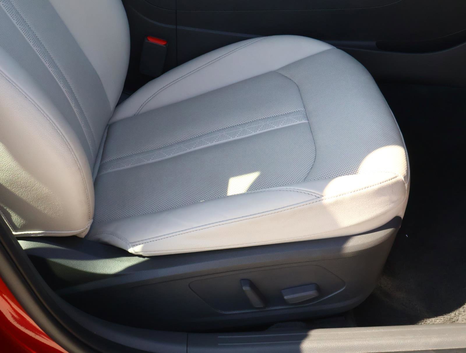 Certified Used 2024 Ultimate red Hyundai Limited image 17